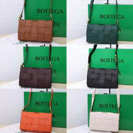 Picture of Bottega Veneta Handbags _SKUfw184068218fw
